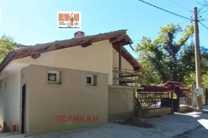 Къща във Велико Търново, с. Габровци