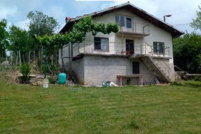 House in Oblast Veliko Tyrnovo, Gabrovci