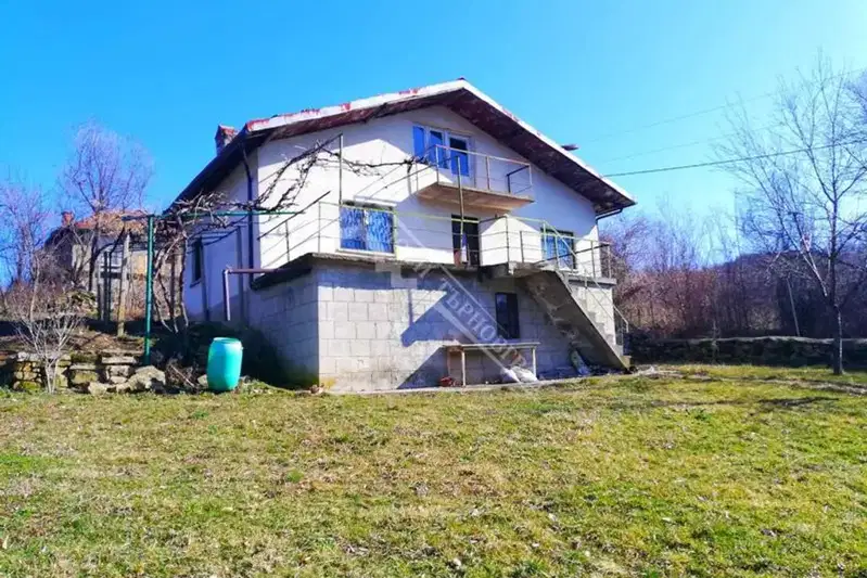 House in Oblast Veliko Tyrnovo, Gabrovci