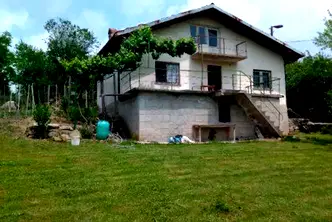 Къща във Велико Търново, с. Габровци