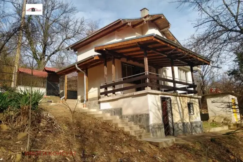 Къща във Велико Търново, с. Габровци