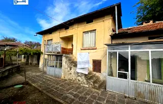 Къща във Велико Търново, с. Горна Липница