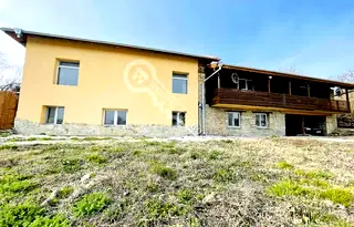 Къща във Велико Търново, с. Горна Липница
