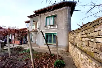 Къща във Велико Търново, с. Горна Липница