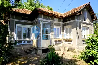 Къща във Велико Търново, с. Горна Липница