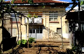 Къща във Велико Търново, с. Горна Липница