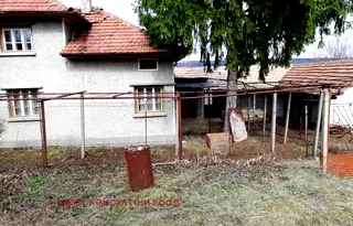 Къща във Велико Търново, с. Горски горен Тръмбеш