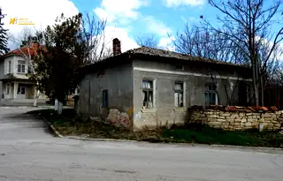Къща във Велико Търново, с. Горски Сеновец