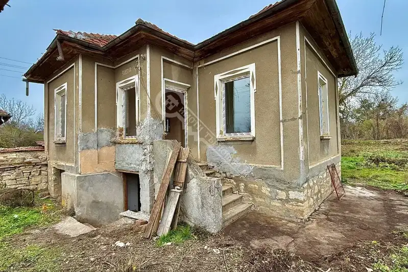House in Oblast Veliko Tyrnovo, Strajica
