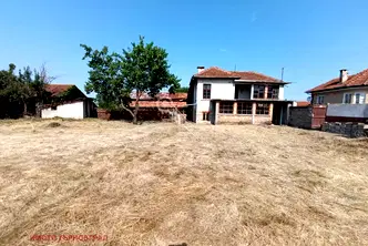 Къща във Велико Търново, с. Горско ново село