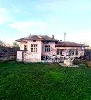 Къща във Велико Търново, с. Хотница