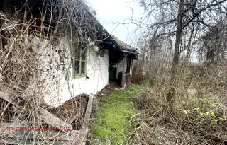 Къща във Велико Търново, с. Хотница