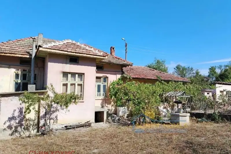 House in Oblast Veliko Tyrnovo, Hotnica