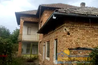 Къща във Велико Търново, с. Иванча