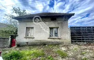 Къща във Велико Търново, с. Караисен