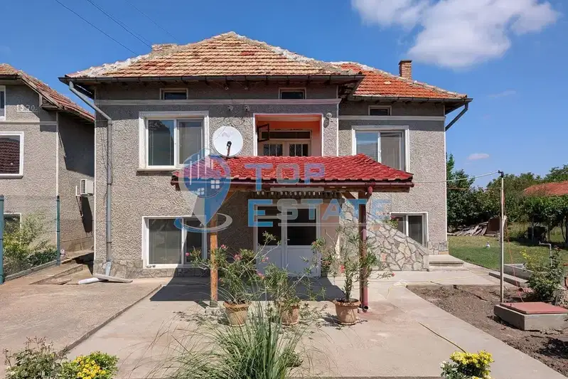 House in Oblast Veliko Tyrnovo, Karaisen