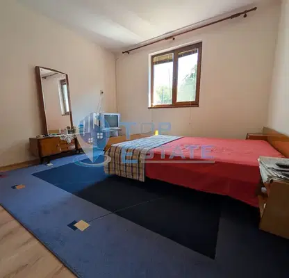 Photo 5 — Two-storey house with 5 rooms in Karaisen village, Veliko Tarnovo region