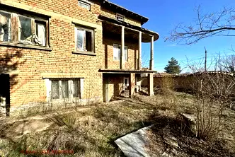 Къща във Велико Търново, с. Караисен
