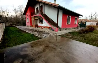 Къща във Велико Търново, с. Караисен