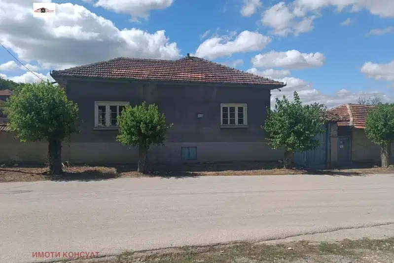 Къща във Велико Търново, с. Каранци
