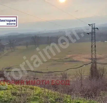 Снимка 2 — Къща във Велико Търново, с. Каранци