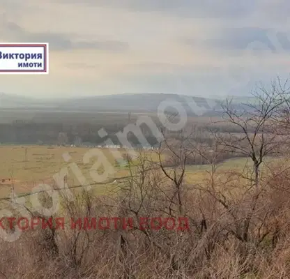 Снимка 3 — Къща във Велико Търново, с. Каранци