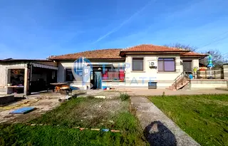 Къща във Велико Търново, с. Климентово