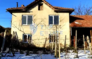 Къща във Велико Търново, с. Коевци