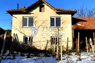 Къща във Велико Търново, с. Коевци