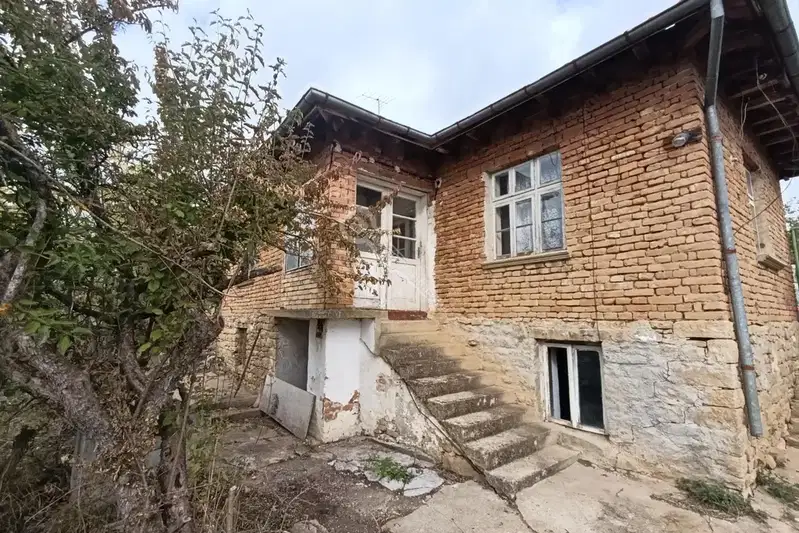 House in Oblast Veliko Tyrnovo, Koevci