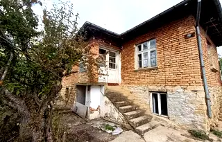 Къща във Велико Търново, с. Коевци