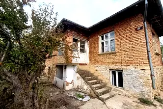 Къща във Велико Търново, с. Коевци