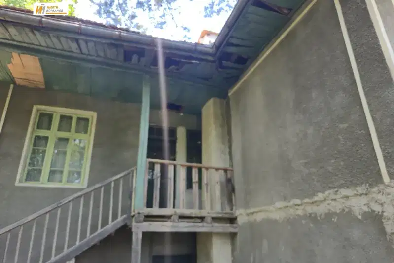 House in Oblast Veliko Tyrnovo, Kostel