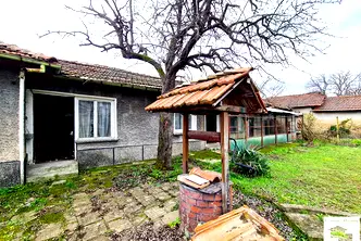 Къща във Велико Търново, с. Козаревец