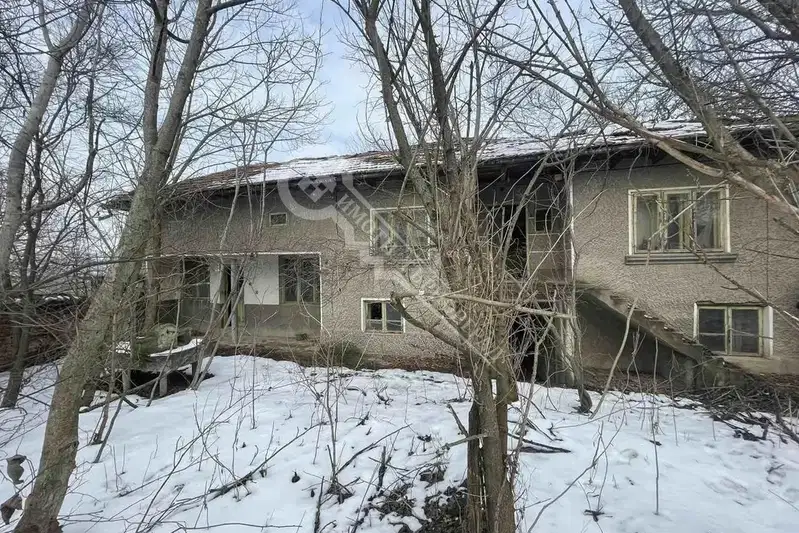House in Oblast Veliko Tyrnovo, Kozlovec