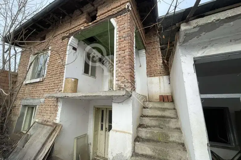 Къща във Велико Търново, с. Козловец