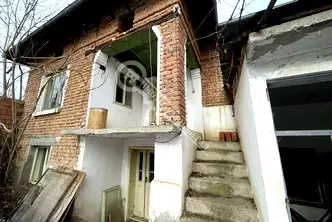 Къща във Велико Търново, с. Козловец