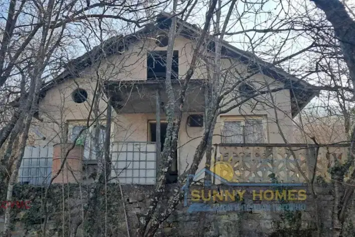 Къща във Велико Търново, с. Къпиново