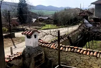 Къща във Велико Търново, с. Леденик