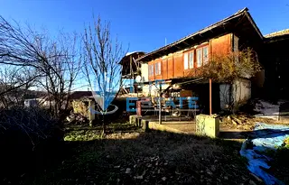 Къща във Велико Търново, с. Малки чифлик
