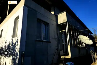 Къща във Велико Търново, с. Малки чифлик