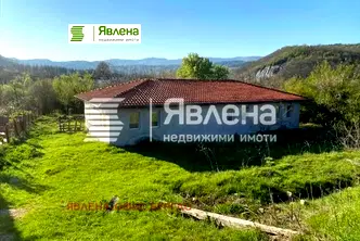 Къща във Велико Търново, с. Марян