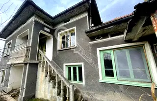 Къща във Велико Търново, с. Масларево