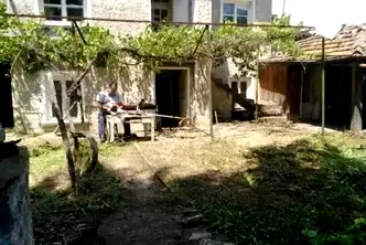 Къща във Велико Търново, с. Михалци