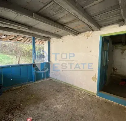 Photo 5 — House with 3 rooms in Mindya village, Veliko Tarnovo region with yard