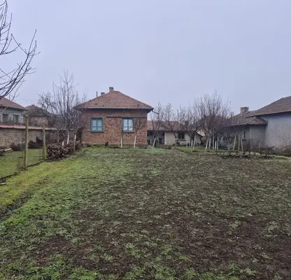 Снимка 3 — Къща във Велико Търново, с. Морава