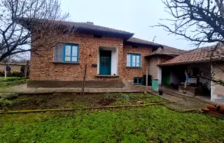 Къща във Велико Търново, с. Морава