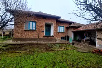 Къща във Велико Търново, с. Морава