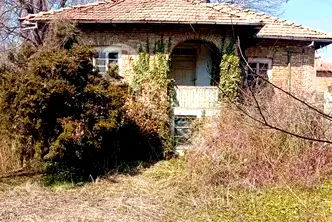 Къща във Велико Търново, с. Николаево