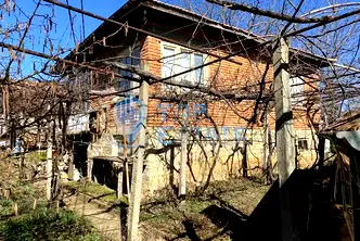Къща във Велико Търново, с. Нова Върбовка
